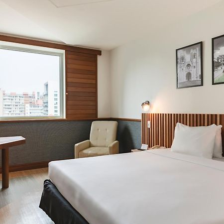 Hotel Pestana San Paolo Esterno foto