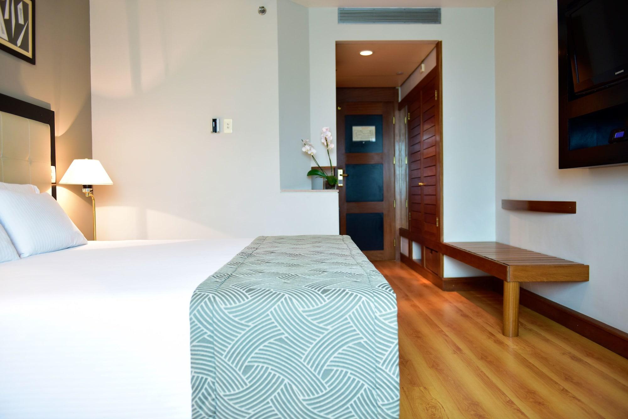 Hotel Pestana San Paolo Esterno foto