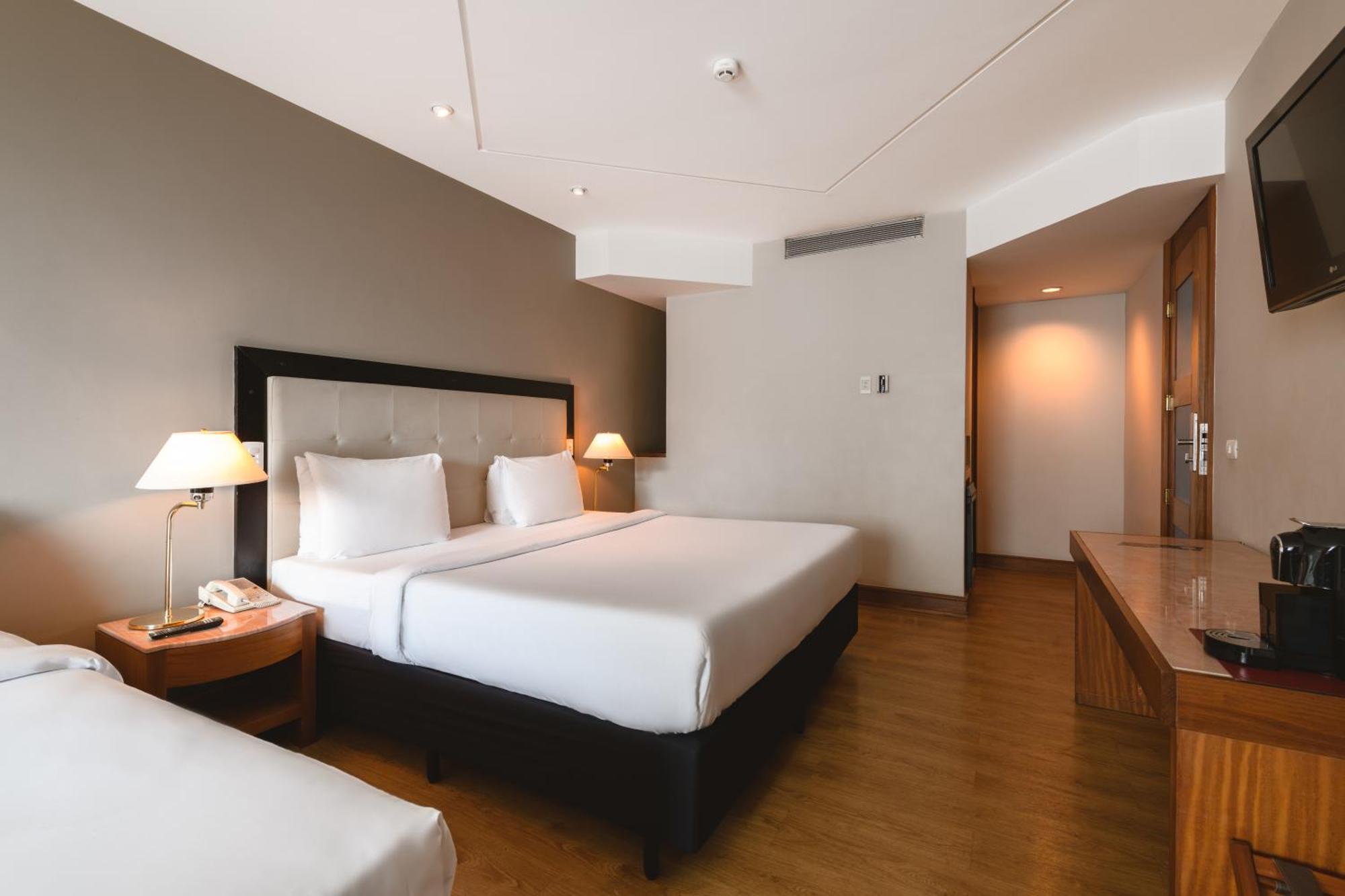 Hotel Pestana San Paolo Esterno foto